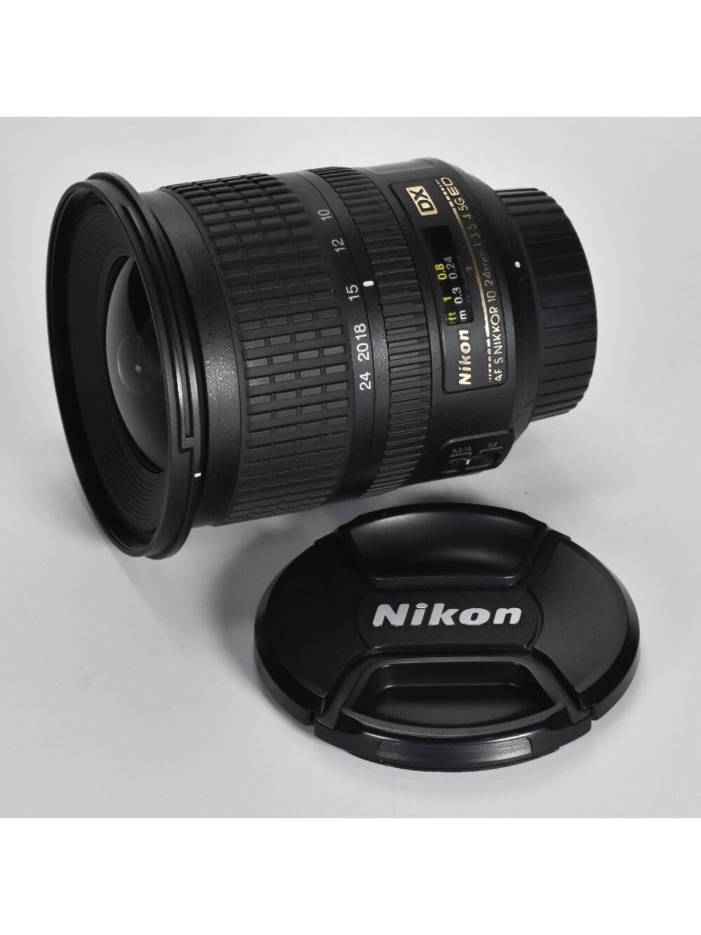 Nikon AF-S DX NIKKOR 10-24mm f/3.5-4.5G ED Wide-Angle Zoom Lens